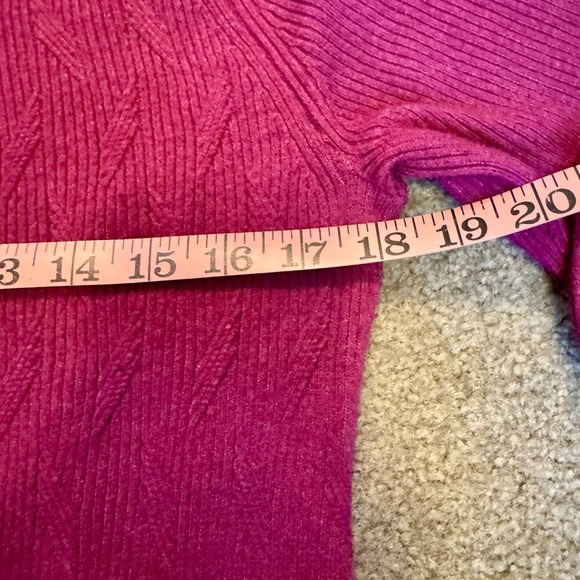 Les Serien V neck sweater Sz M - Picture 5 of 9